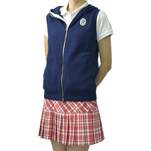 白のポロシャツを主役にするコーデ ゴルフウェアレディース 春夏